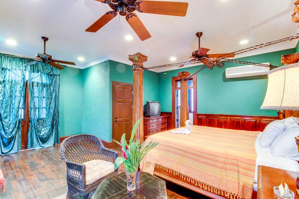 Colonial Suite @ Mahogany Hall San Ignacio Kültér fotó