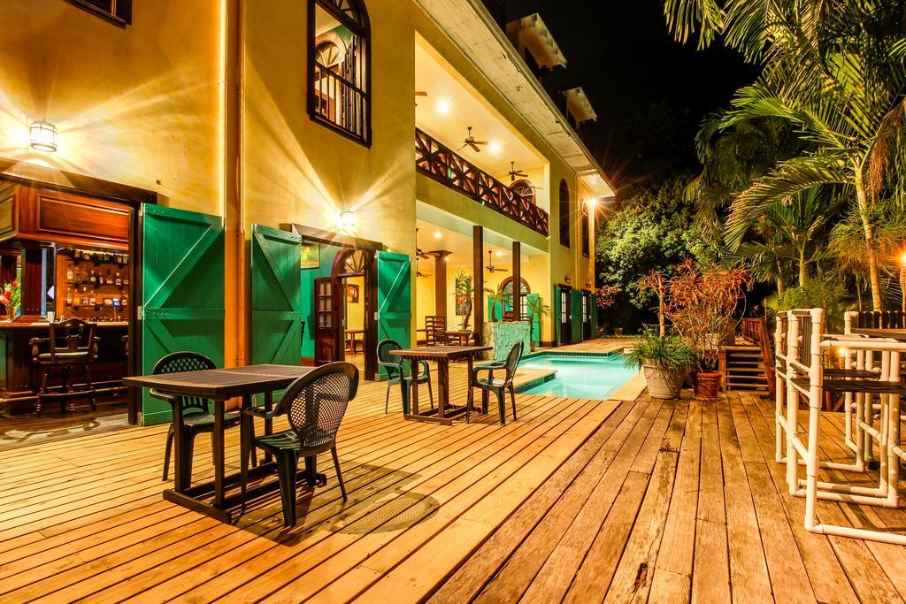 Colonial Suite @ Mahogany Hall San Ignacio Kültér fotó